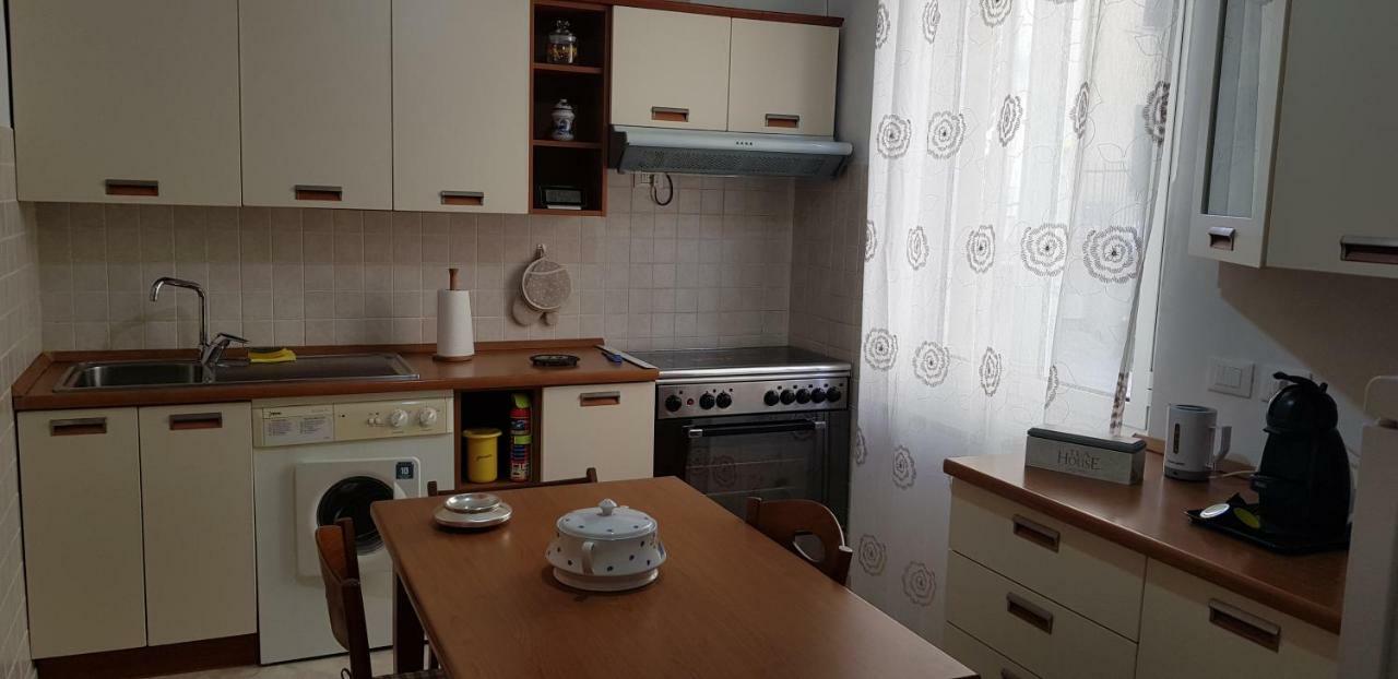 La Maison Di Francesco Генуа Екстериор снимка